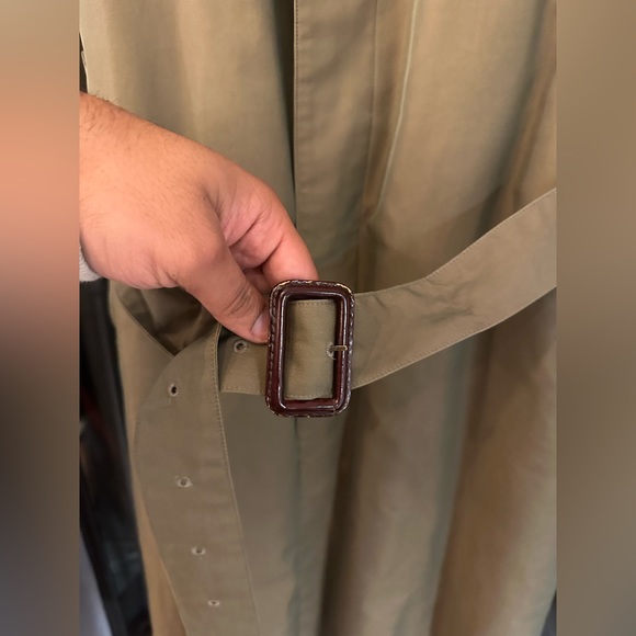 Luxury Trenchcoat - Picture 2 of 8